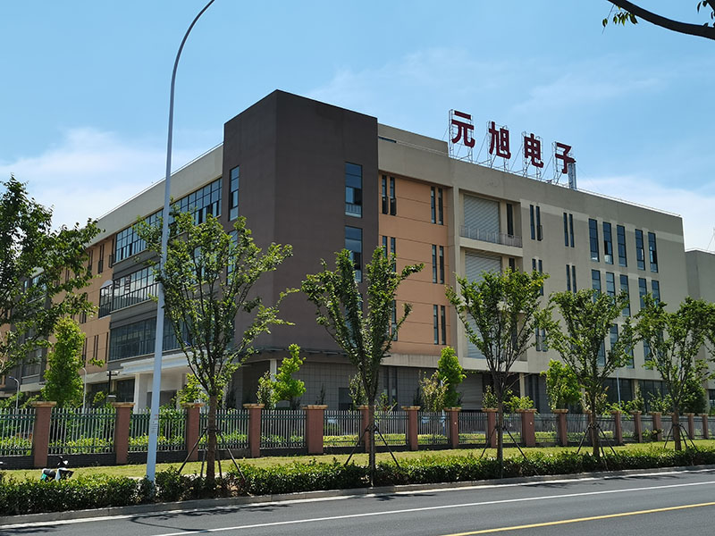 南京薩特科技旗下全資子公司安徽元旭采購(gòu)我司一臺(tái)八溫區(qū)回流焊用于貼片保險(xiǎn)絲，貼片電阻測(cè)試SMT焊接缺陷